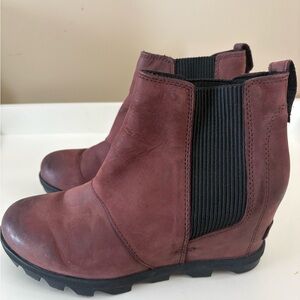 Women's Sorel Burgundy Chelsea Wedge Boot
